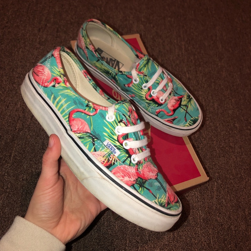 VANS AUTHENTIC